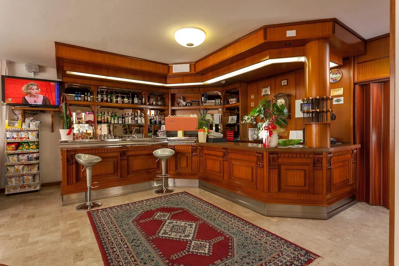 Hotel Gattuccio Cesenatico 3*,  Italy