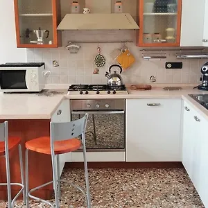 appartamenti-paradiso.hotelinveneto.com/